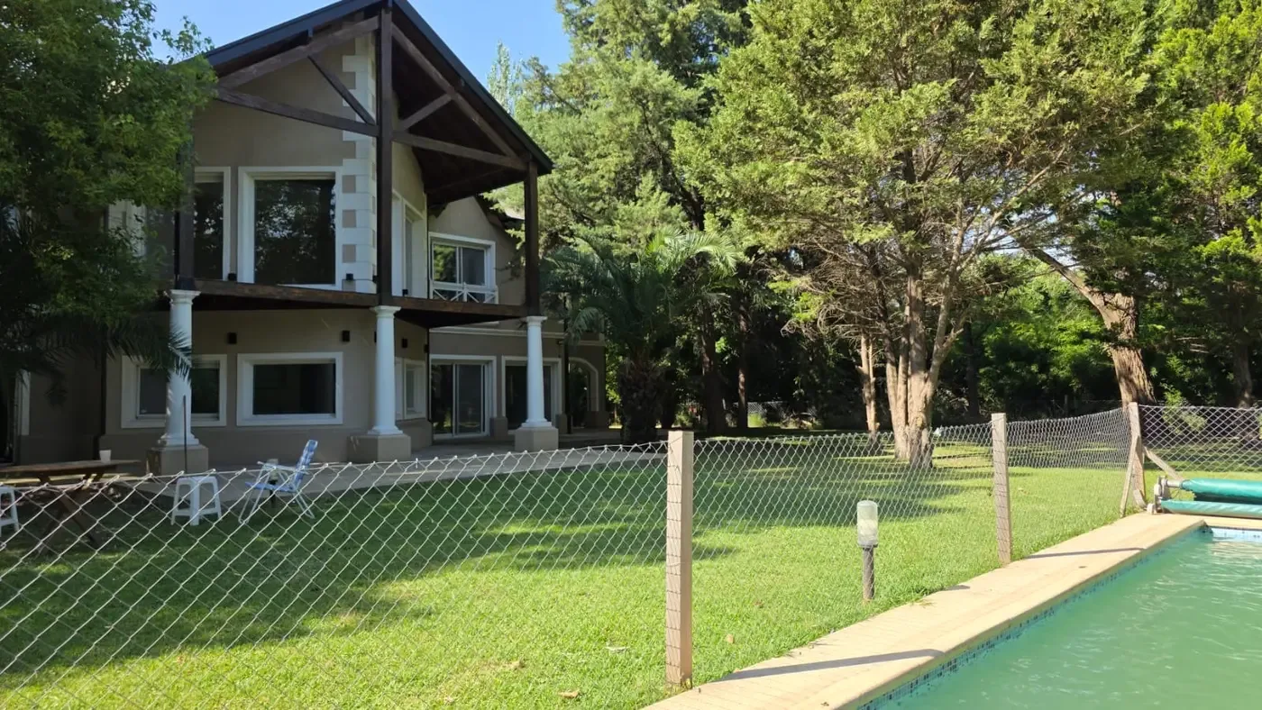Casa 6 ambientes en Alquiler, Pilar, Provincia de Buenos Aires, Argentina