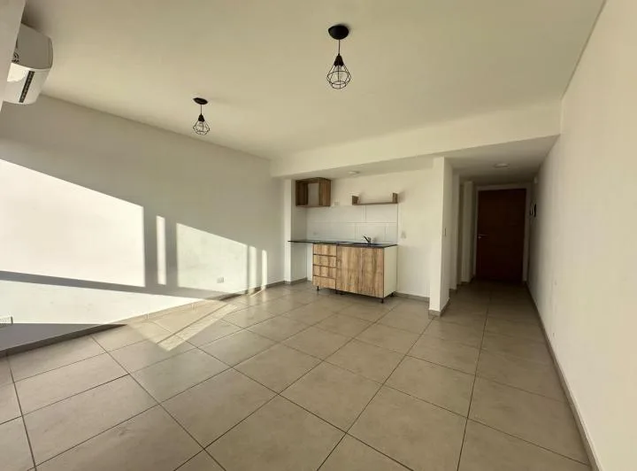 Mono Ambiente en Edificio de Categoría | Ituzaingó Norte, Gba Oeste