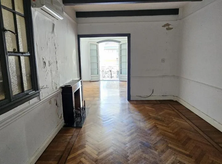Venta Departamento de Dos Ambientes con Dependencias, Capital Federal